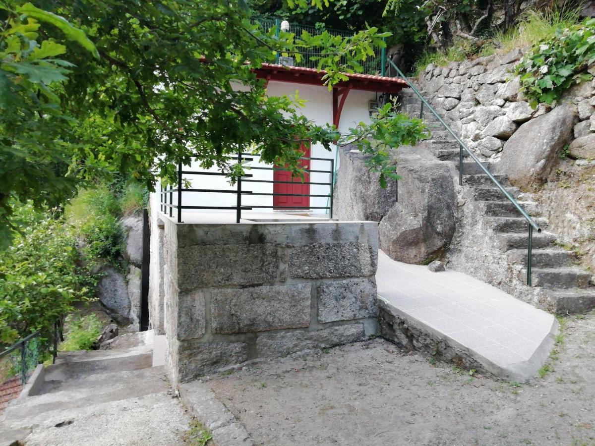 Hôtel Campismo Rural Vale dos Moinhos Gerês Extérieur photo