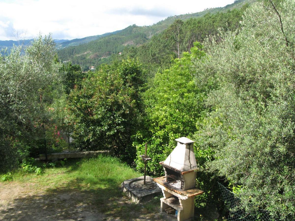 Hôtel Campismo Rural Vale dos Moinhos Gerês Extérieur photo